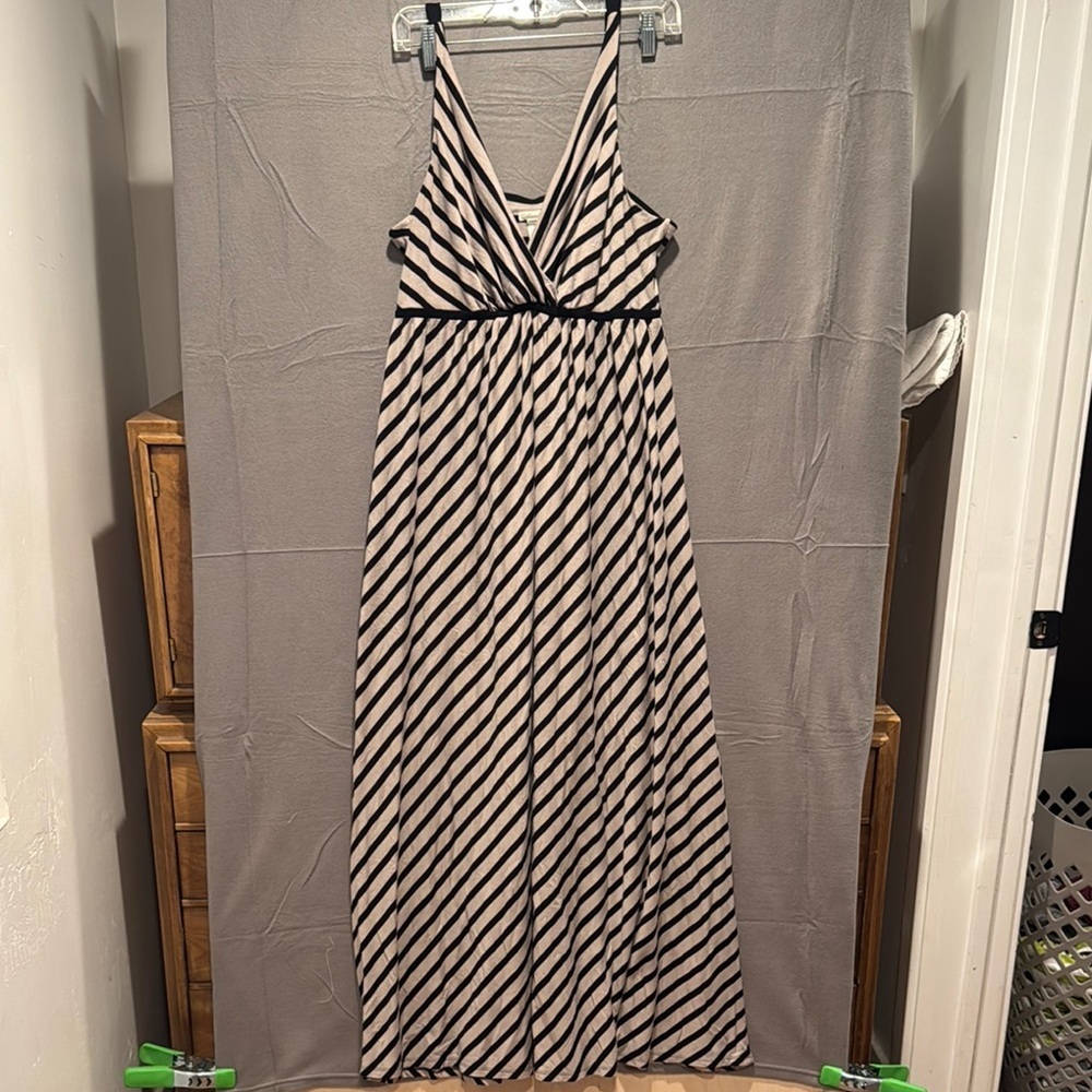 Soma Black and Tan Halter Sundress Maxi